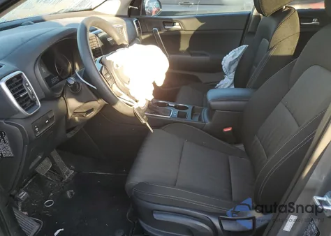 2020 Kia Sportage Lx z USA, uszkodzony, nr VIN KNDPM3AC3L7775014